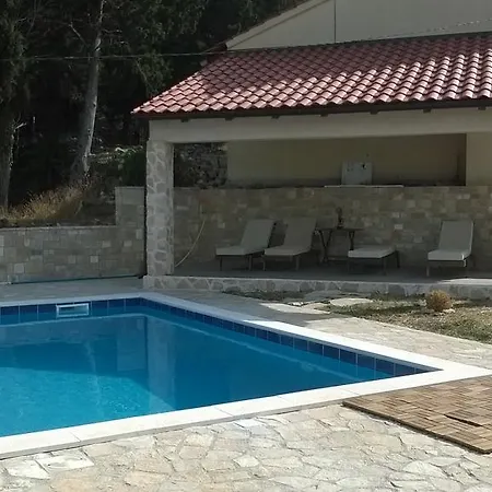 Anja فيلة Brusje